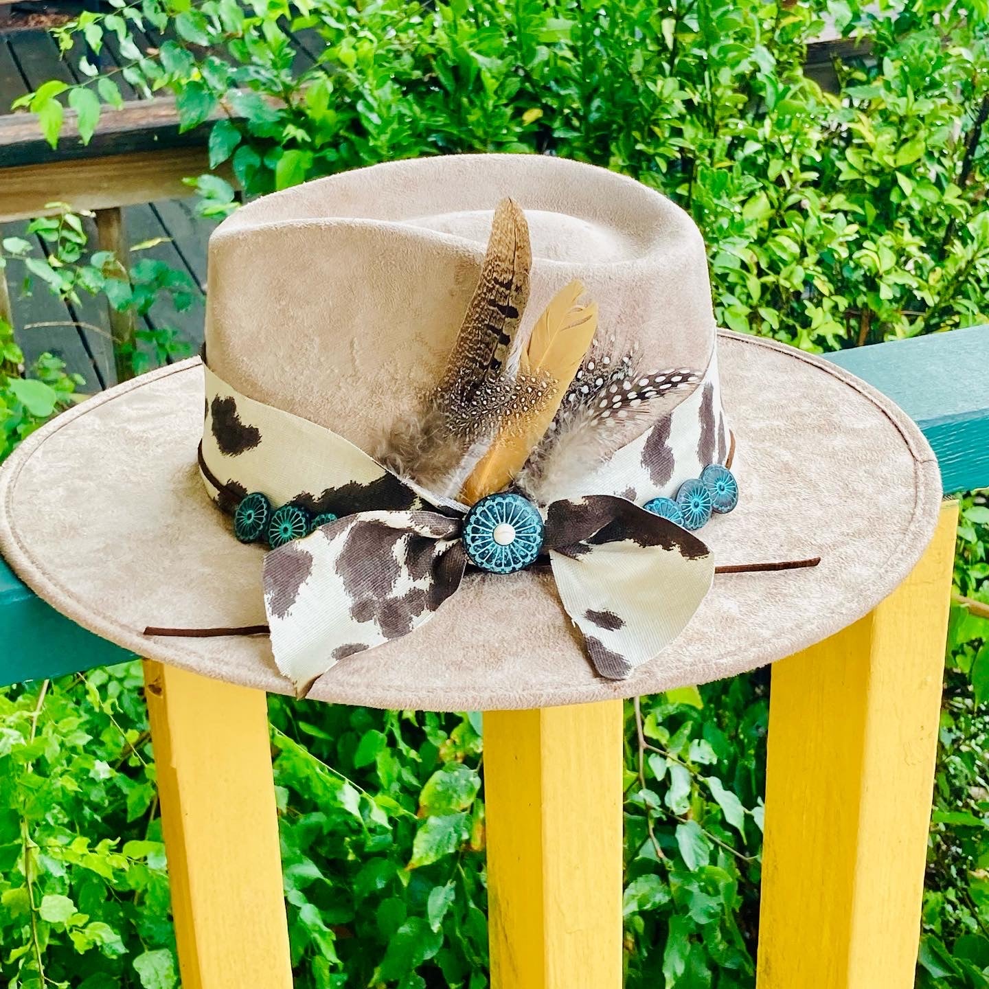 Hat bar in store reservation – Martha Gene